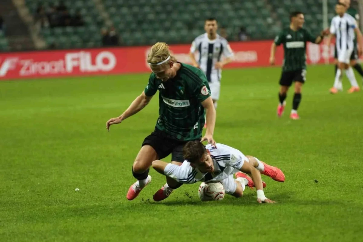 Ziraat T&uuml;rkiye Kupası: Kocaelispor: 3 - Mazıdağı Fosfatspor: 0